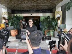 Denny Sumargo Nilai Penggalangan Dana Bencana Sebaiknya Memang Berizin