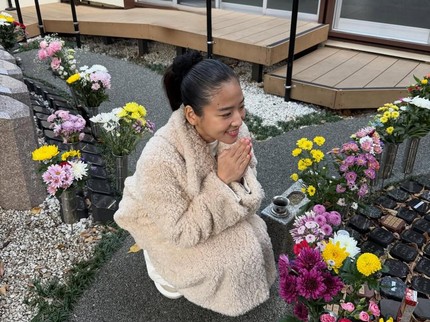 Haruka Pulang Kampung ke Jepang, Sempatkan Kunjungi Makam Sang Nenek dan Kakaknya