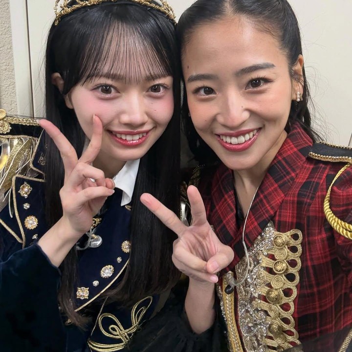 <p>Usut punya usut, kepulangannya ke Jepang kala itu bertujuan untuk menghadiri perayaan ulang tahun AKB48 yang ke-20. Bahkan, Haruka turut tampil di panggung besar bersama para member lainnya. &ldquo;Selamat Ulang Tahun ke-20 AKB48. Selamat ulang tahun ke-20 AKB48,&rdquo; tulis Haruka.&nbsp;(Foto: Instagram @haruuuu_chan)</p>