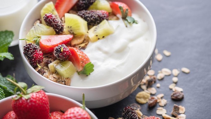Selain Baik untuk Pencernaan, Ini 4 Manfaat Mengejutkan Yogurt untuk Kulit