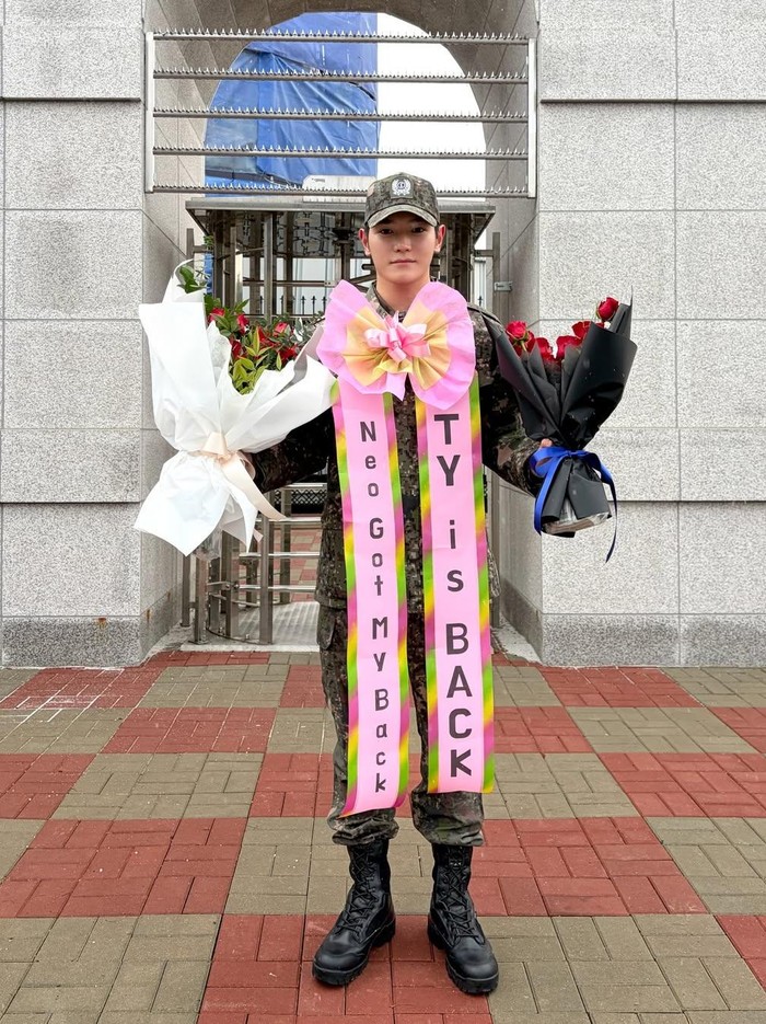 Mari nantikan aktivitas terbaru Taeyong NCT di dunia entertainment usai wajib militer di waktu mendatang ya, Beauties!/ Foto: instagram.com/nct