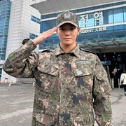 Taeyong NCT Resmi Menyelesaikan Wajib Militer, Intip Potretnya!