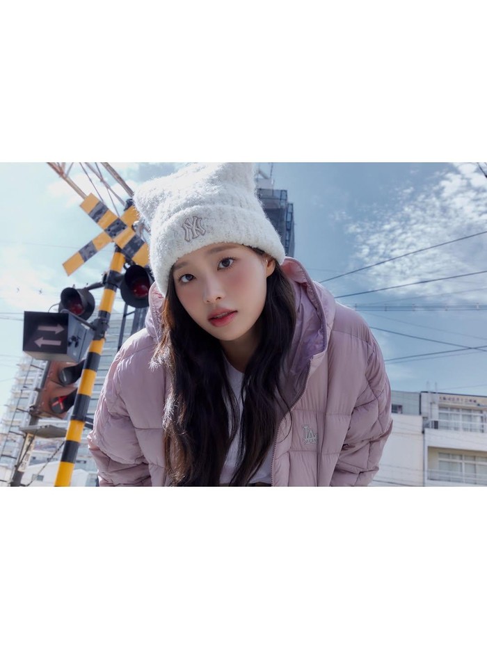 Chuu akan merilis full album pertamanya yang bertajuk XO, My Cyberlove pada 7 Januari 2026. Banyak penggemar yang menantikan rilisnya album ini karena mereka sudah tidak sabar ingin mendengarkan suara merdu Chuu.