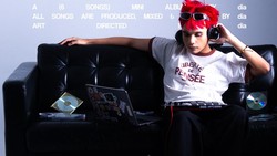 Lirik Lagu EEEE A - Dia