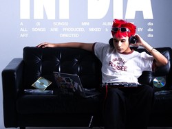 Lirik Lagu EEEE A - Dia