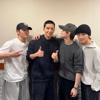 Deretan Idol K-Pop yang Berangkat Wamil Sepanjang Tahun 2025