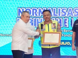 Kakorlantas Hadiri Normalisasi Kendaraan Lebih Dimensi di Jatim, Khofifah Dukung Penuh