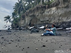 Lahan Warga di Pesisir Lombok Timur Terancam Tergerus Abrasi