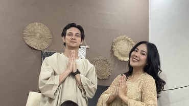 Marcell Darwin & Fasty Nabila Umroh Perdana Januari 2026, Mimpi Mualaf Lihat Ka'bah Akhirnya Terwujud