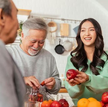 5 Zodiak yang Terlahir Baik Hati dan Penuh Kasih Sayang