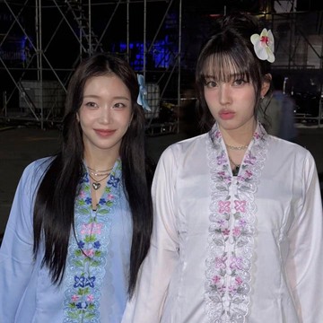 Sumin dan Yoon STAYC Tampil Melokal Pakai Kebaya di Event Terbaru, Ini Potretnya!