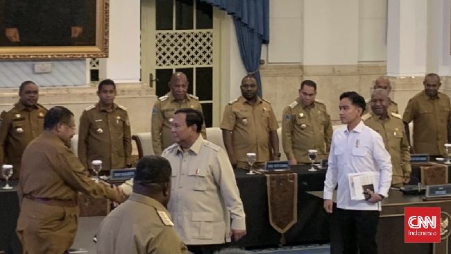 Presiden Prabowo Subianto ingin dana otonomi khusus Papua 2026 tetap sama. Ia menekankan penggunaan anggaran yang bertanggung jawab untuk rakyat Papua.