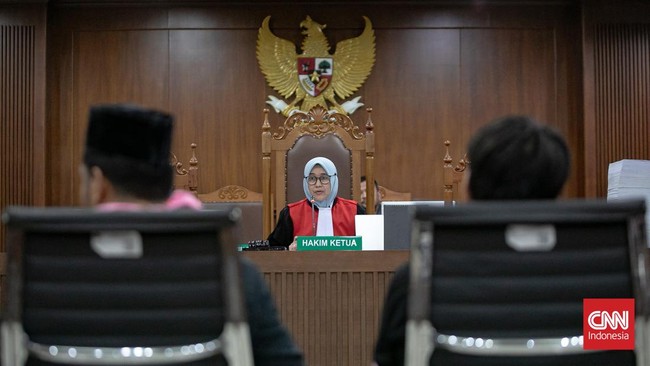 Saksi dalam persidangan empat terdakwa kasus penghasutan demonstrasi bulan Agustus mengatakan, para pendemo di bawah umur terhasut akun media sosial.