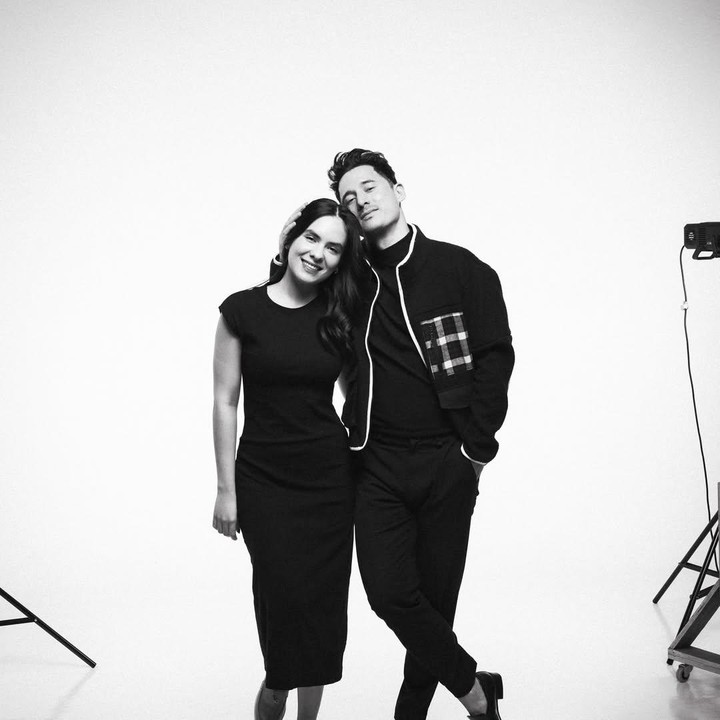 <p>Ucapan selamat juga disampaikan suami Steffi, aktor Nino Fernandez. Di akun Instagram miliknya, Nino mem-<em>posting</em> foto kebersamannya dengan sang istri dan menuliskan ucapan romantis. "Selamat ulang tahun untuk cinta dalam hidupku. Aku merasa sangat beruntung telah berbagi tahun-tahun ini bersamamu, dan hari ini bahkan lebih istimewa karena aku bisa merayakannya bersamamu. Untuk istriku yang cantik, baik hati, dan penyayang, selamat ulang tahun," ujar Nino. (Foto: Instagram @steffizamoraaa)</p>