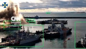 Penampakan Kapal Selam Rusia Meledak Dihantam Drone Laut Ukraina