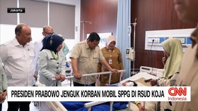 VIDEO: Presiden Prabowo Jenguk Korban Mobil SPPG di RSUD Koja