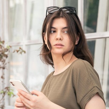 Di Balik Sikap Seriusnya, Ini Sifat Unik Zodiak Capricorn yang Jarang Disadari