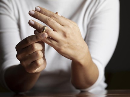 Gray Divorce, saat Pasangan Usia Matang Memilih Berpisah Seperti Ridwan Kamil dan Atalia