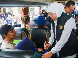 Khofifah Lepas 55 Transmigran Jatim, Dorong Pembangunan Berbasis 5T