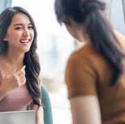 5 Kalimat yang Menunjukkan Kamu adalah Pendengar yang Baik