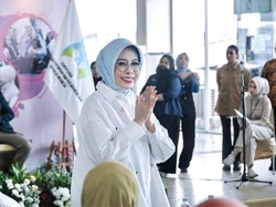 Peringati Hari Ibu ke-97, Fatma Saifullah Yusuf Bakti Sosial di Muara Angke