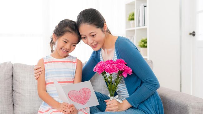 60 Puisi tentang Ibu, Lengkap dari yang Singkat, Terbaik, Menyentuh Hati dan Penuh Makna