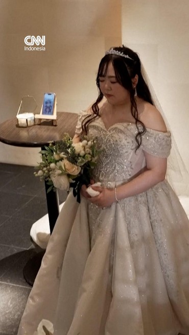 Lebih Bahagia, Wanita Jepang Menikahi Karakter AI ChatGPT