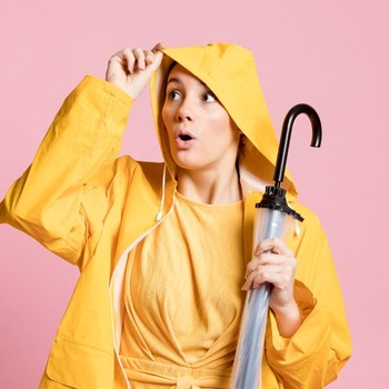 5 Tips Liburan Akhir Tahun saat Musim Hujan agar Tetap Nyaman dan Seru