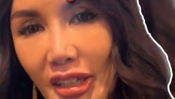 Video: Ade Tya Bingung Ari Lasso Kirim Balik Chatnya ke Dirinya