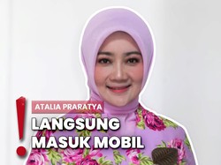 Video: Hadir di Pemakaman Kakak, Atalia Bungkam Ditanya Perceraian