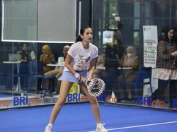 Antusiasme Nia Ramadhani Perdana Ikut Turnamen Padel Jelang Hari Ibu