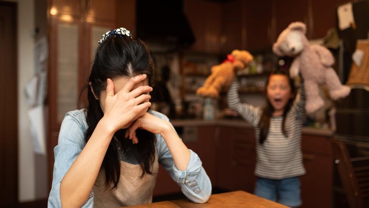 Orang tua tidak menikmati mengasuh anak