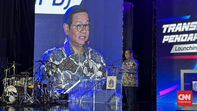 Gubernur DKI Jakarta Pramono Anung memastikan perayaan Tahun Baru 2026 di Jakarta tetap digelar, namun dengan konsep sederhana.