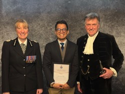 Kisah Mahasiswa Indonesia Gagalkan Penculikan di Inggris, Dapat Penghargaan dari Kepolisian