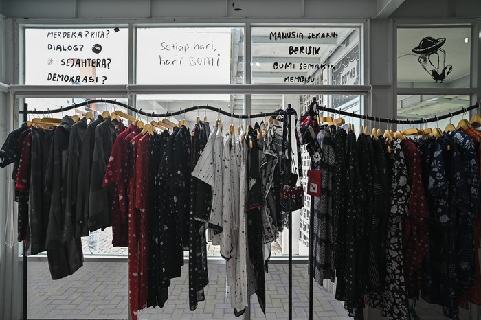 Sejauh Mata Memandang x Eko Nugroho 