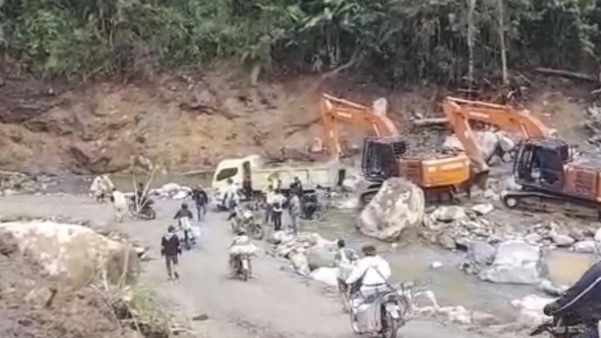 Sempat Viral Warga Jalan Kaki, Jalur Simpang KKA Kini Bisa Dilintasi