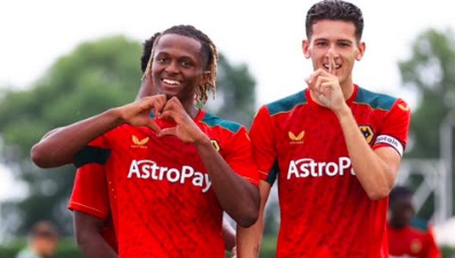 Bek Timnas Indonesia, Justin Hubner mengenang momen bermain bersama dengan pemain Macclesfield FC yang meninggal dunia, yakni Ethan McLeod pada Rabu (17/12).