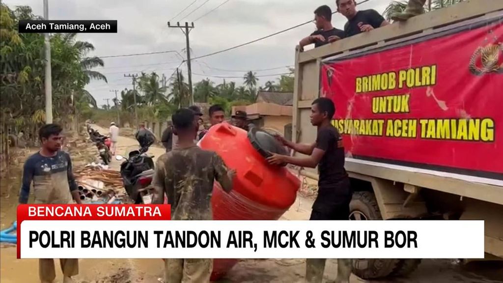 VIDEO: Polri Bangun Tandon Air dan Sumur Bor untuk Korban Banjir