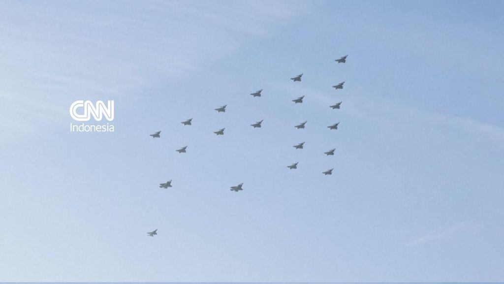 Momen Jet Tempur Swedia-Denmark Bentuk Formasi Pohon Natal