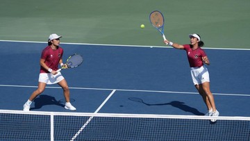 Update Eksklusif Olahraga CNN : Aldila/Janice Blak-blakan Sempat Sakit sebelum Raih Emas SEA Games