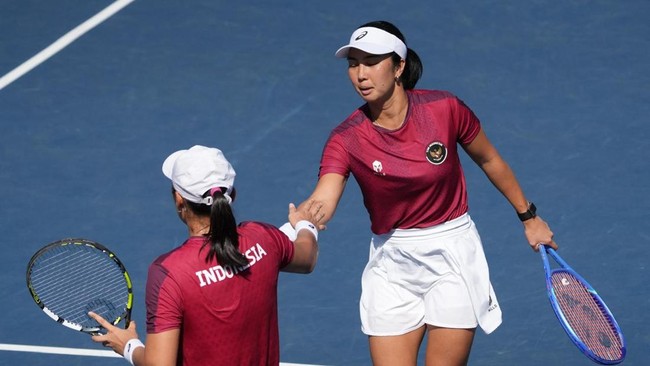 Timnas putri Indonesia akan menghadapi Korea Selatan di Billie Jean King Cup 2026, Jumat (10/4). Pertandingan ini krusial untuk perebutan puncak klasemen.