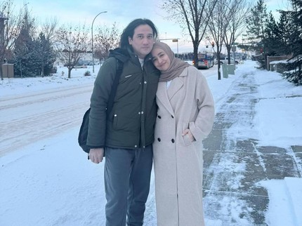 Ultah di Tengah Salju Kanada, Cindy Fatika Sari Dapat Ucapan Manis dari Tengku Firmansyah