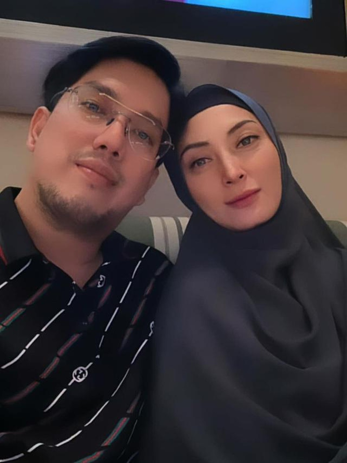 Della Puspita dan Arman Wosi