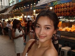 Sikap Megan Domani usai Buku Broken Strings Aurelie Moeremans Viral