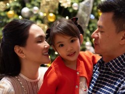 Jalani Co-Parenting, 7 Potret Kompak Shandy Aulia & Eks Suami Asuh Sang Buah Hati