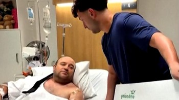 Ahmed Pahlawan dalam Penembakan Sydney Dapat Donasi Miliaran