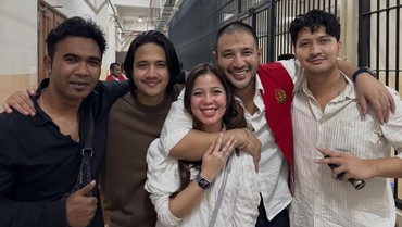 Peluk Erat Ammar Zoni di Persidangan, Kamelia Blak-blakan soal Rencana Pernikahan