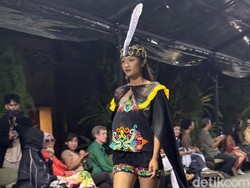 Ketika Kain Perca Bertemu Budaya Dayak di Bali Fashion Trend 2025