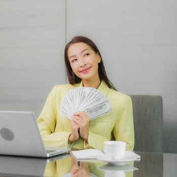 Dapat Rezeki Nomplok? Ini 5 Langkah Finansial Cerdas yang Bisa Kamu Lakukan