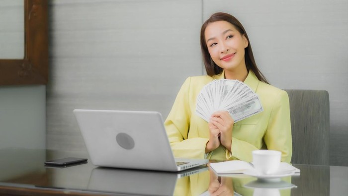 Dapat Rezeki Nomplok? Ini 5 Langkah Finansial Cerdas yang Bisa Kamu Lakukan